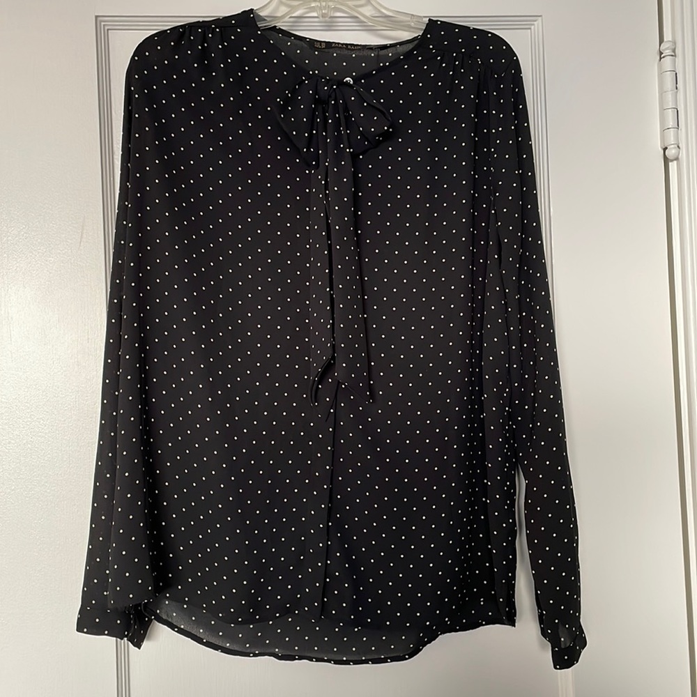 Polka dot blouse - great condition!